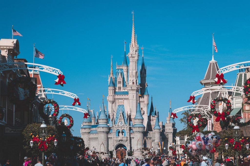 Dress For Success At Walt Disney World: Tips And Tricks For Dressing Appropriately